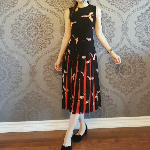 NWOT DVF Silk pleated dress - Picture 3 of 8